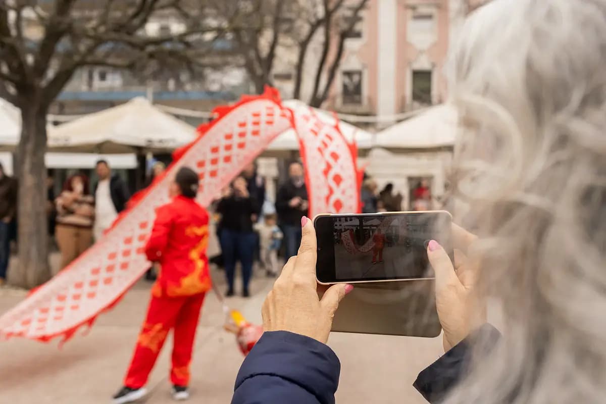 Typical Lunar New Year celebrations in Lisbon.